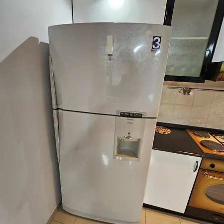 Daily 2 * טיראנה